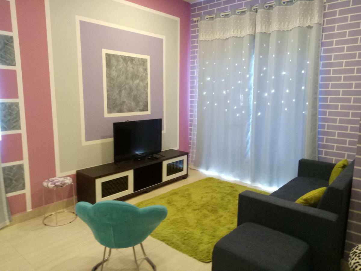 Icolor Home & Stay Ch1 ตานาห์ราตา ภายนอก รูปภาพ