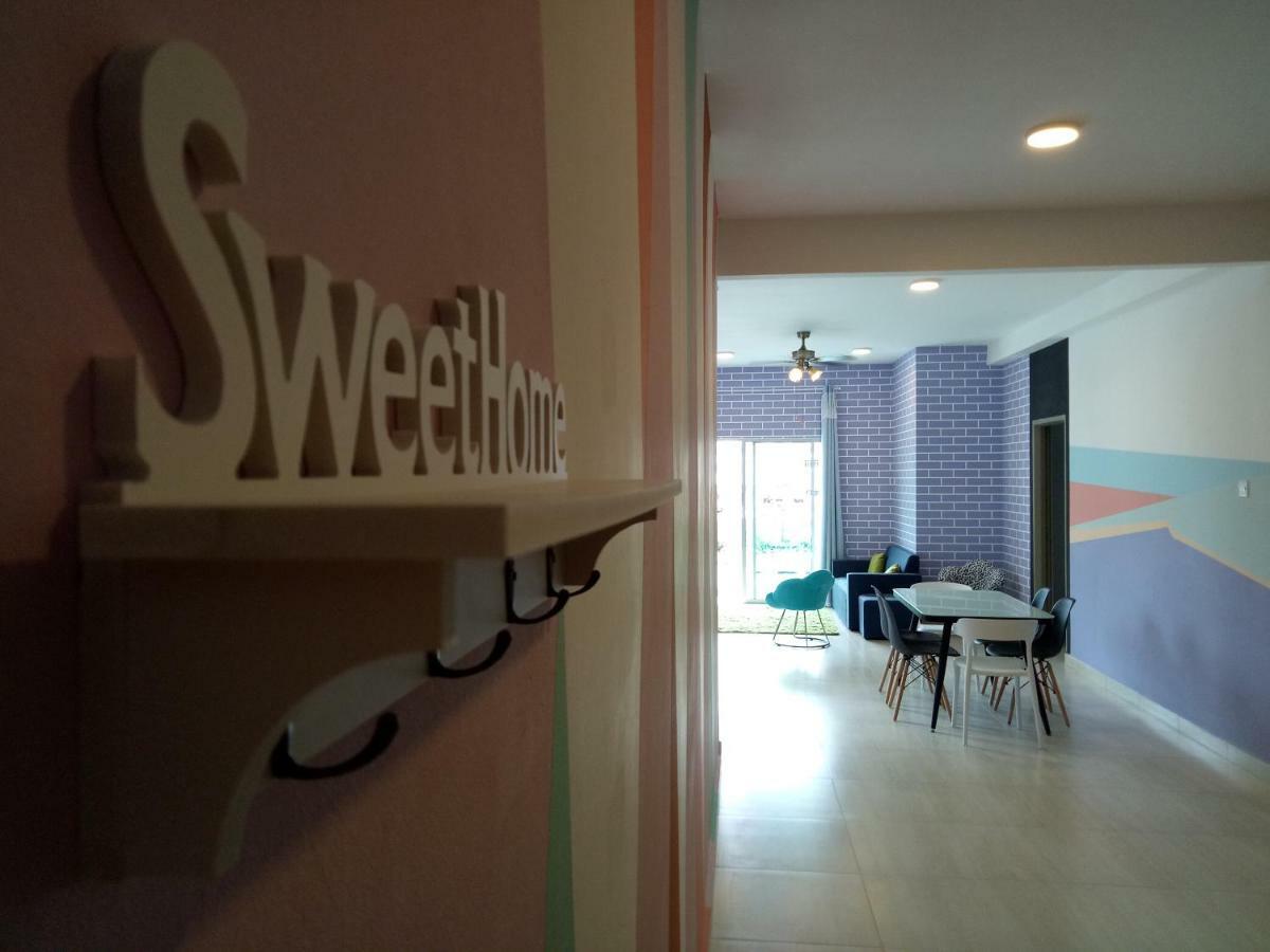 Icolor Home & Stay Ch1 ตานาห์ราตา ภายนอก รูปภาพ