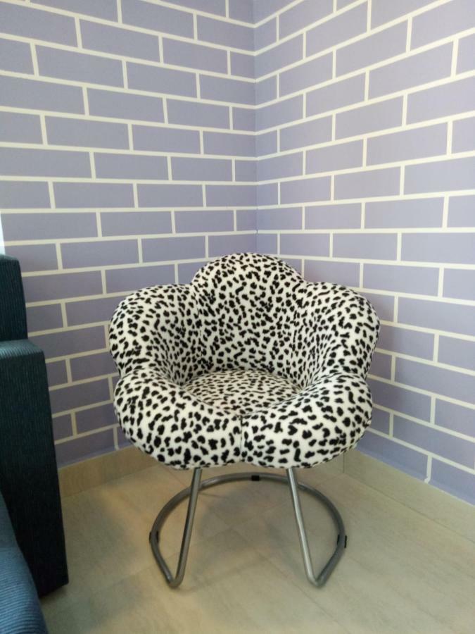 Icolor Home & Stay Ch1 ตานาห์ราตา ภายนอก รูปภาพ