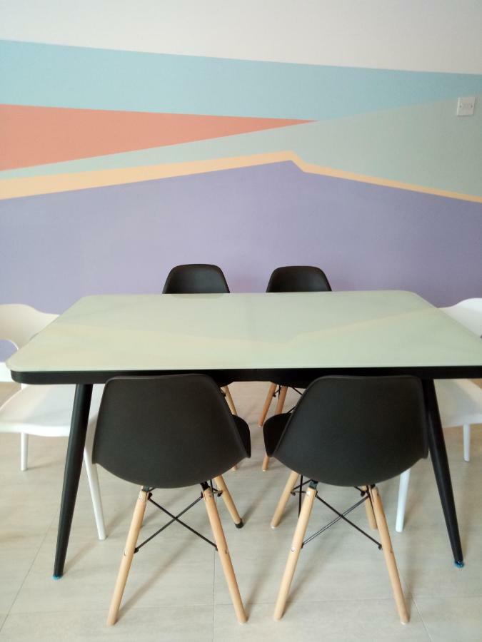 Icolor Home & Stay Ch1 ตานาห์ราตา ภายนอก รูปภาพ